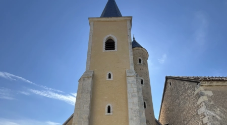 Facade clocher Trizay (28)